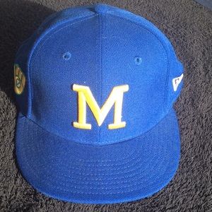 Milwaukee Brewers New Era SnapBack.